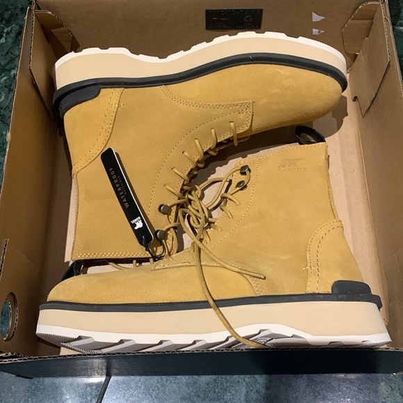 NWT Sorel Hi-Line Lace waterproof boots size 7.5 - Picture 3 of 3